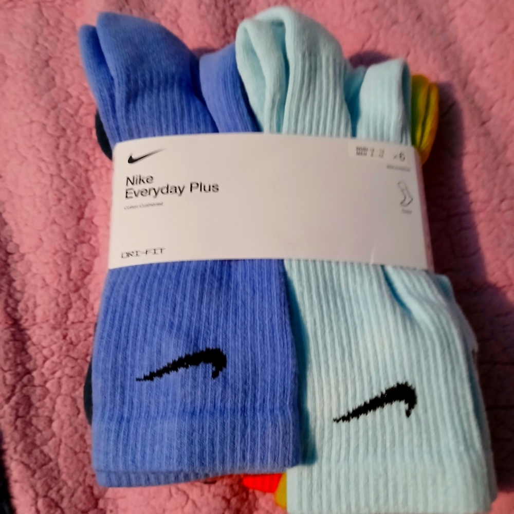 Men's nike socks 4 pack